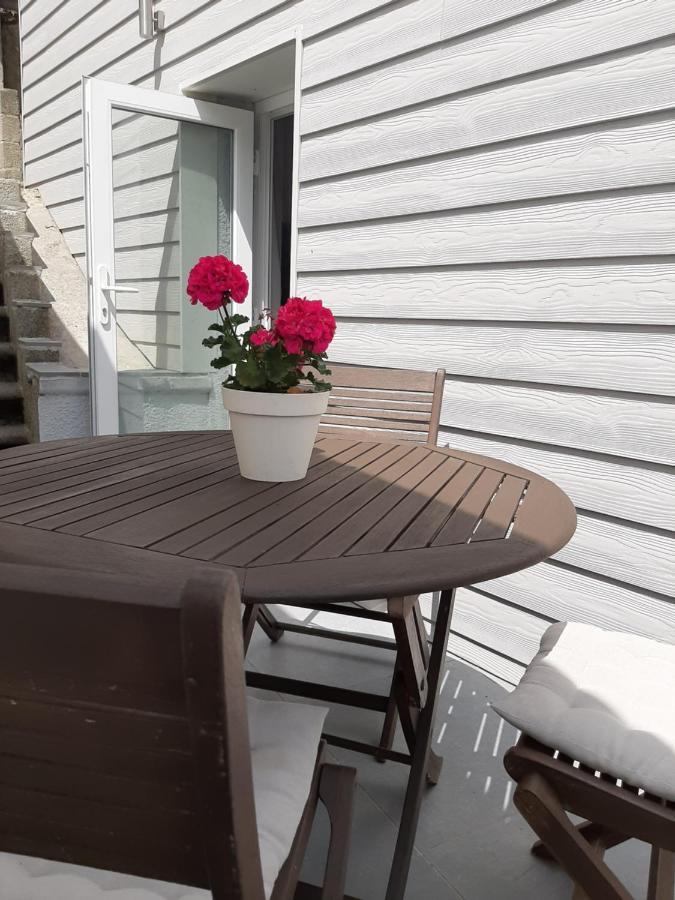 Maison De Campagne En Pierre Bleue-Wifi Et Parking Bousignies-sur-Roc Exterior foto
